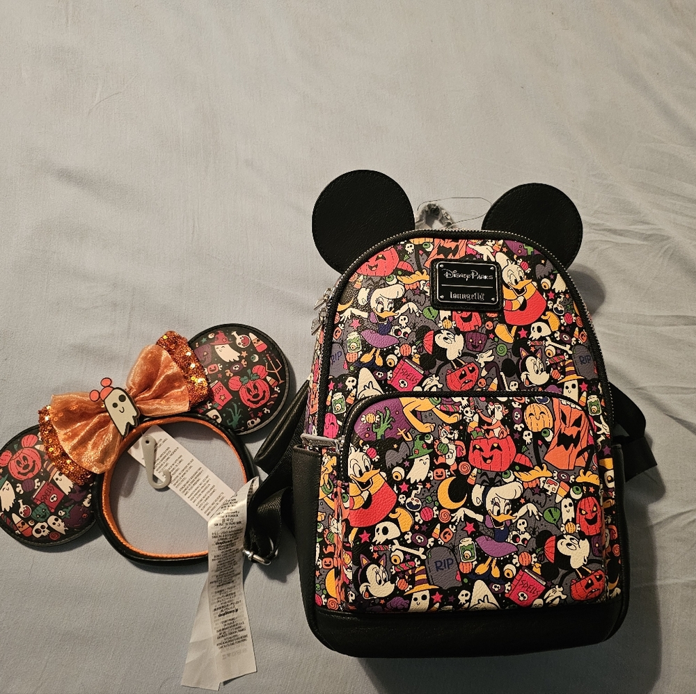 Loungefly Halloween Minnie backpack and ears